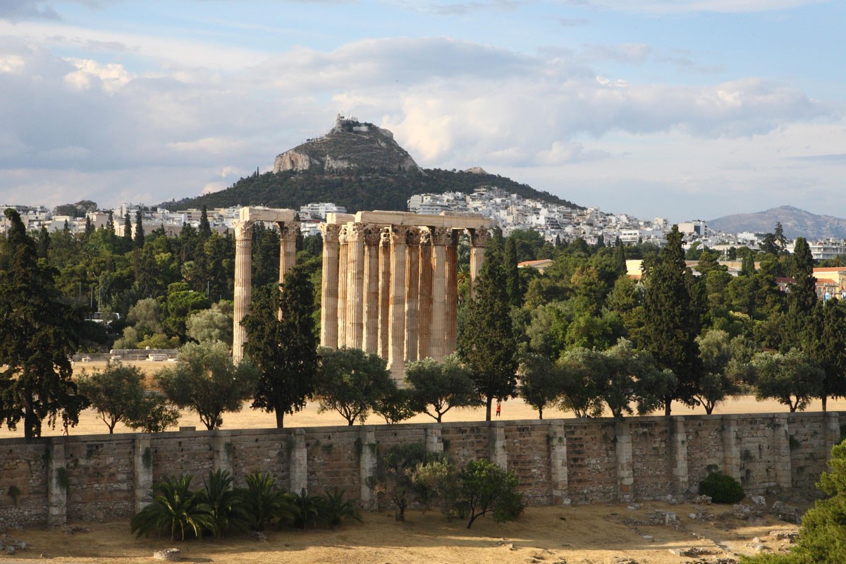 Храм Зевса Олимпийского в Афинах