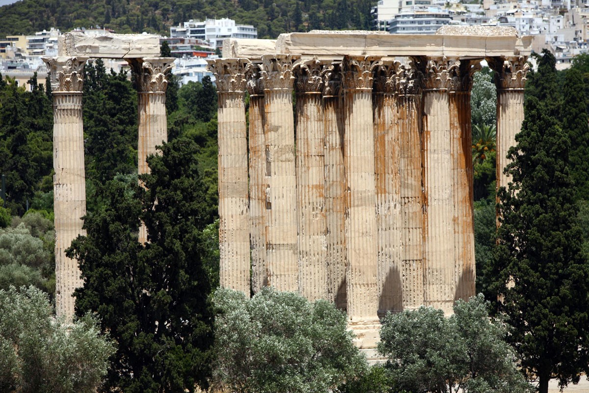 Храм Зевса Олимпийского в Афинах