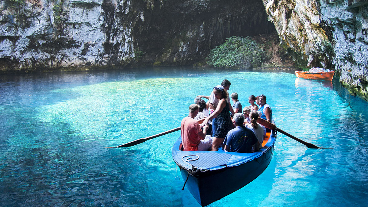 Пещерное озеро Мелиссани. Фото: Christoforidou Eleni