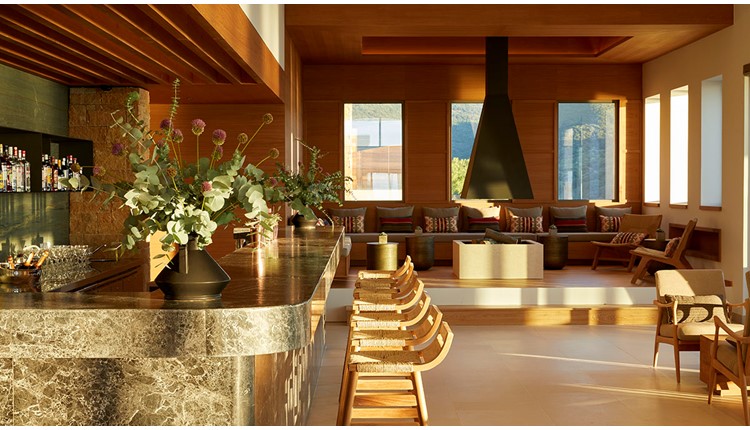 Elix MarBella Collection, Игуменитса