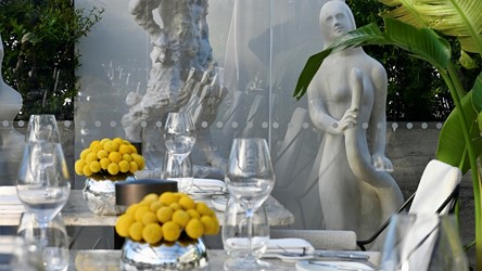 14163_14-rooftop-restaurant-untouched-captivating-landmarks-and-panorama-of-athens.jpg