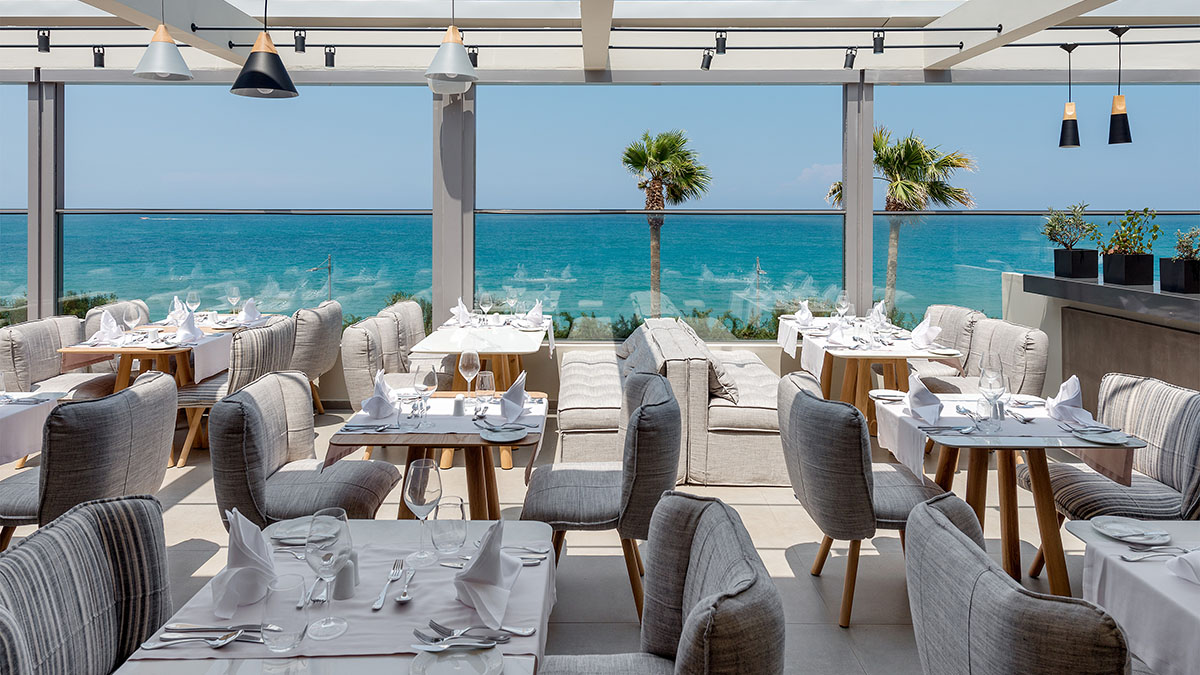Ikones Seafront Luxury Suites - Luxury hotel on Crete, Greece
