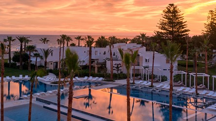 2549_05-creta-palace-an-all-new-resort-classic.jpg