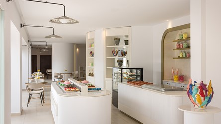 2549_19-creta-palace-patisserie.jpg