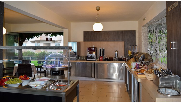 Zoes Hotel - NR, Родос