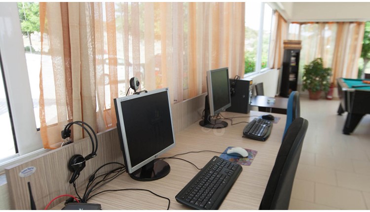 Zoes Hotel - NR, Родос