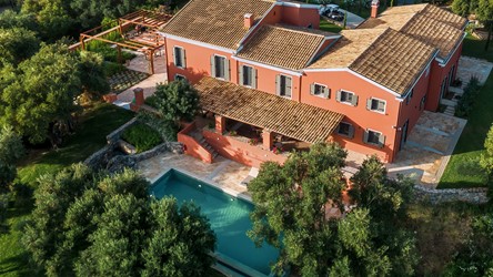 2782_15-spacious-panoramic-villa-with-private-pool.jpg