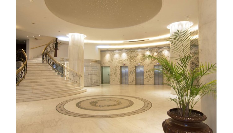 Titania Hotel, Афины