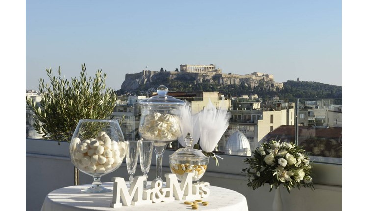 Titania Hotel, Афины