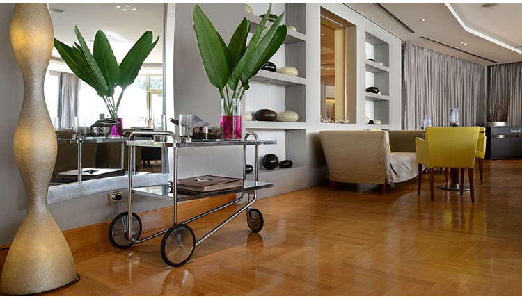 Plaza Resort Hotel, Афины