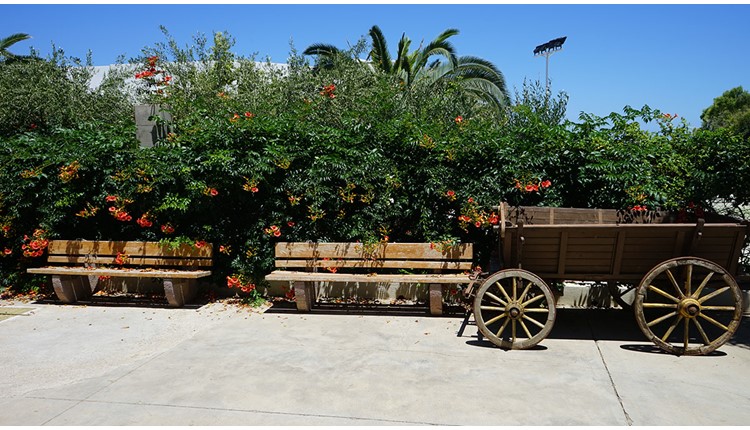 Anna Maria Village , Крит