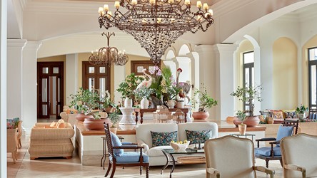 3684_03-Stunning-Lobby-Lounges.jpg