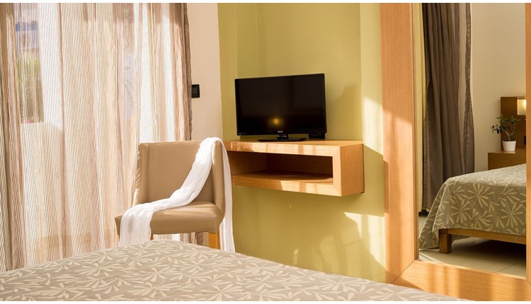 Amalthia Beach Resort, Крит