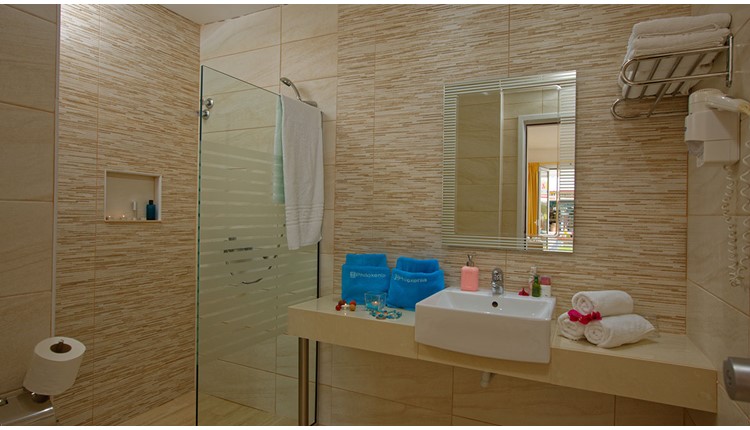 Philoxenia Hotel and Spa  Malia , Крит