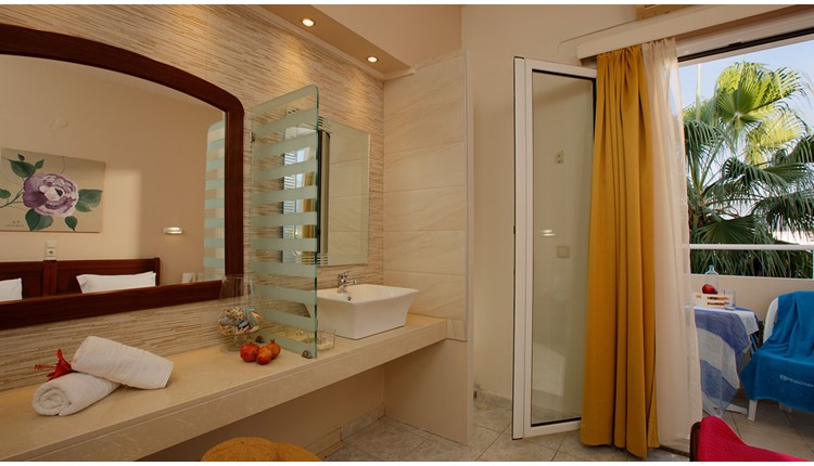 Philoxenia Hotel and Spa  Malia , Крит