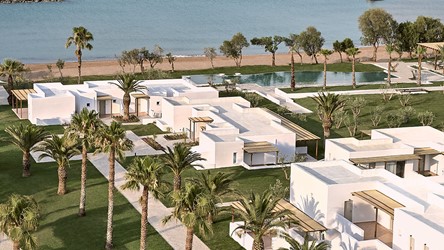 4036_01-Z100_Casa-Marron-Seafront-Location-With-Panoramic-Sea-View.jpg