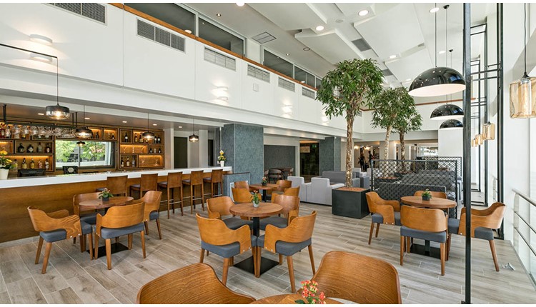 The Stanley Hotel, Афины