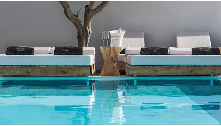 Andronis Luxury Suites, Санторини