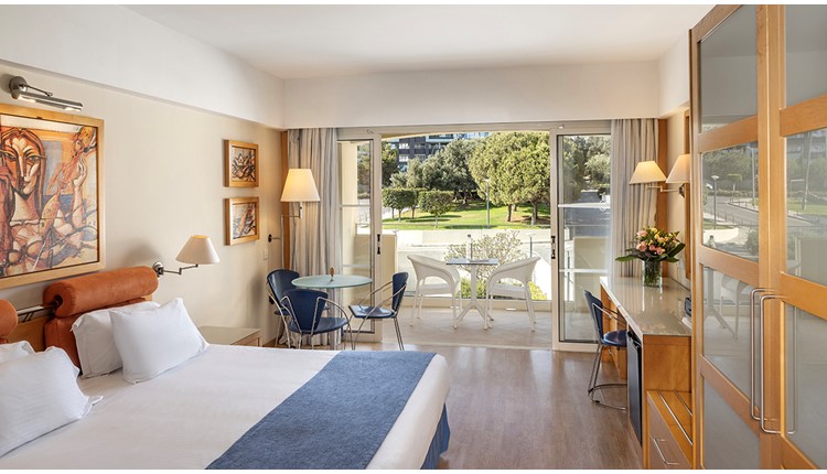 St. Raphael Resort, Кипр