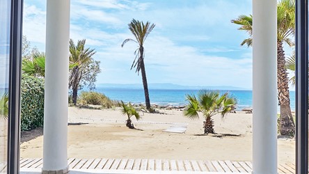 6108_03-beach-villa.jpg