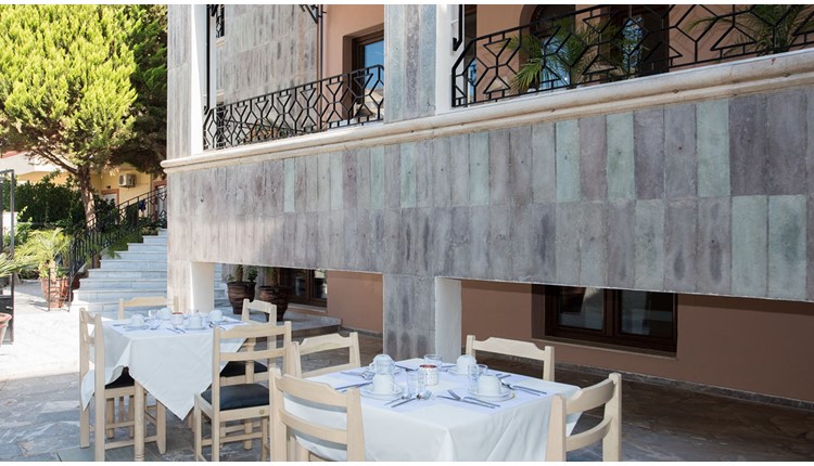 Niriedes-Dionyssos Village - NR, Крит