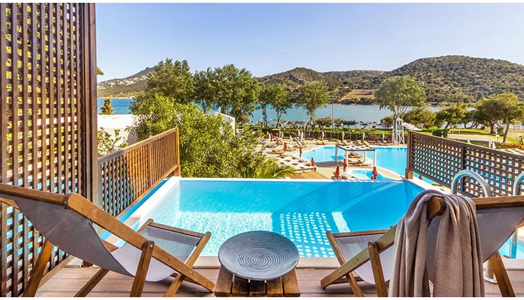 Zeus Dolce Athens, Афины