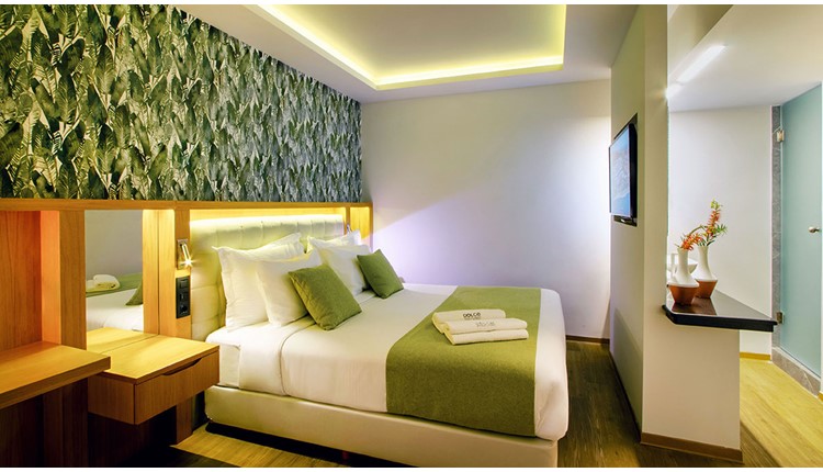 Zeus Dolce Athens, Афины