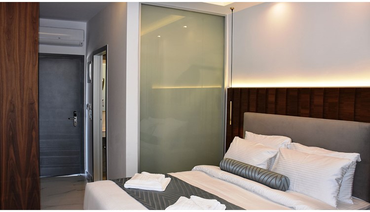 4U Boutique, Халкидики