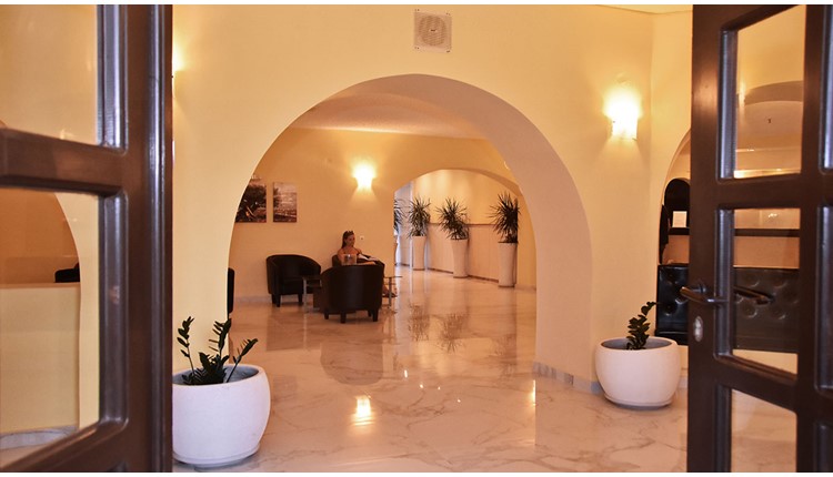 Ocean Heights View Hotel - NR, Крит