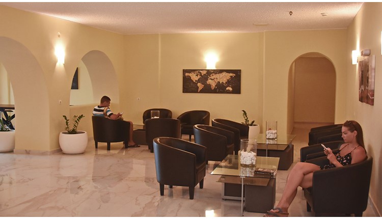 Ocean Heights View Hotel - NR, Крит