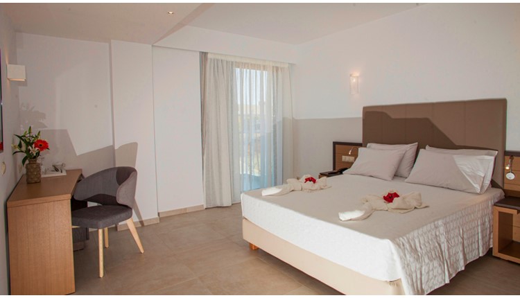 Minos ApartHotel - NR, Крит