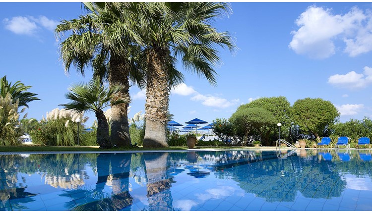 Malia Bay Beach hotel & Bungalow, Крит