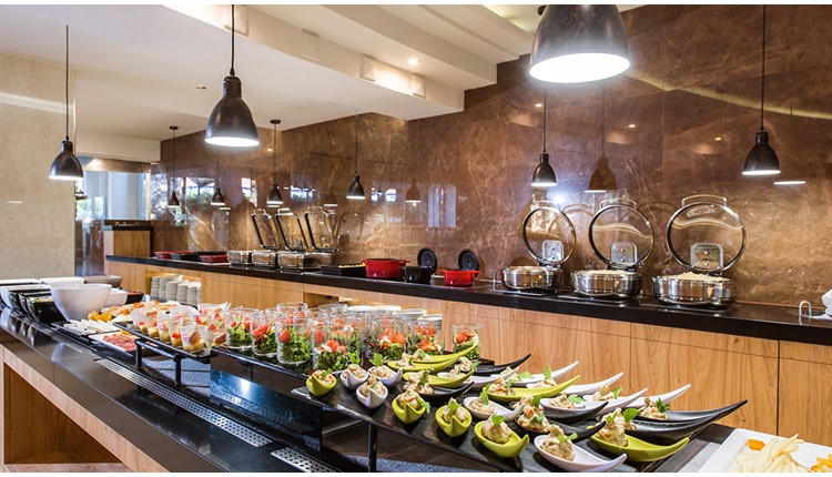 Malia Bay Beach hotel & Bungalow, Крит