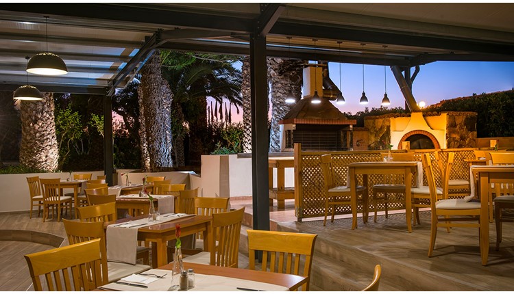 Malia Bay Beach hotel & Bungalow, Крит