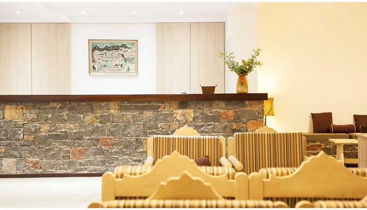 Elpida Village, Крит