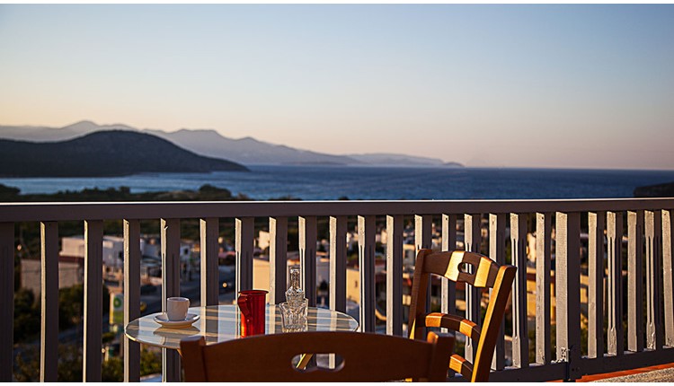 Elpida Village, Крит