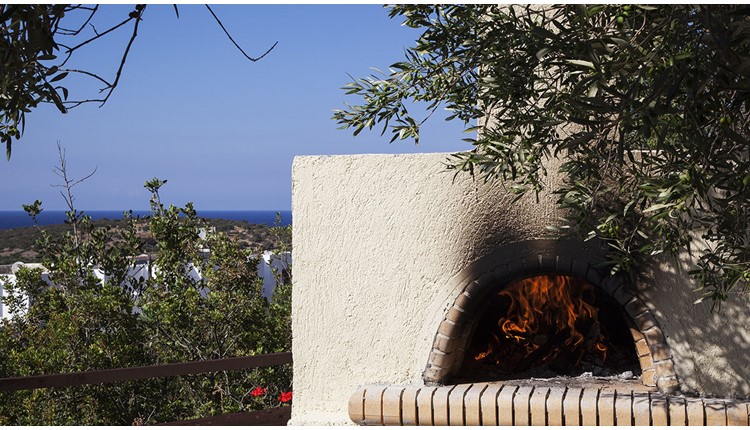 Elpida Village, Крит