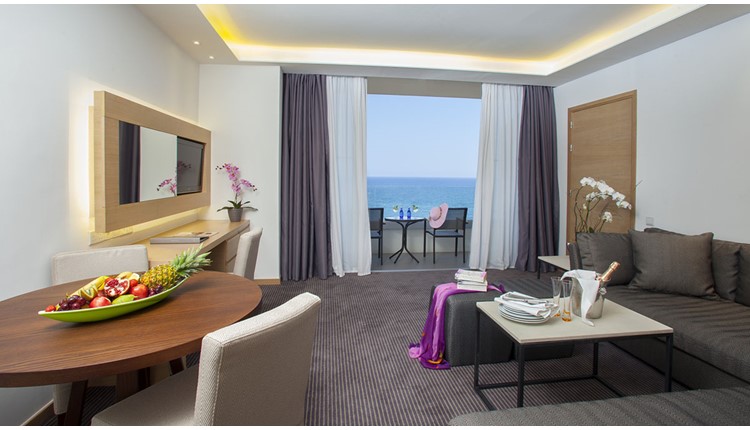 The Royal Apollonia by Louis, Кипр