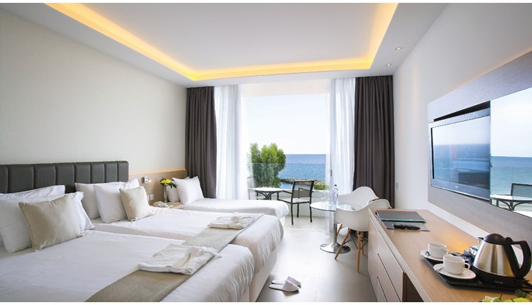 The Royal Apollonia by Louis, Кипр