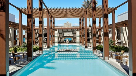 790_16-mediterranean-flavors-by-the-pool.jpg