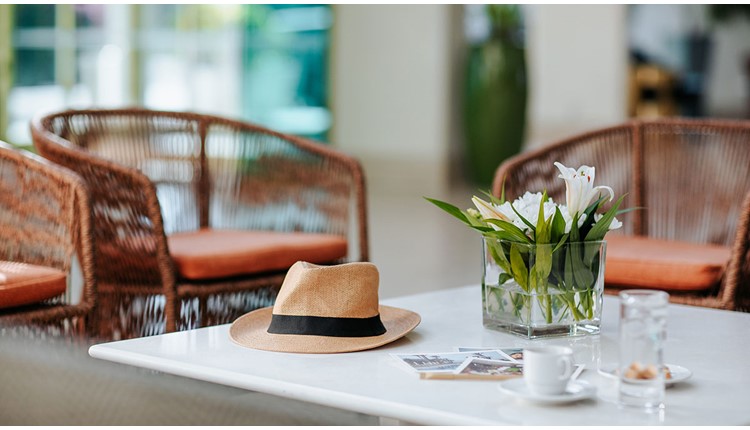 Louis Imperial Beach, Кипр