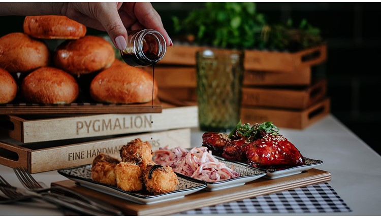 Louis Imperial Beach, Кипр