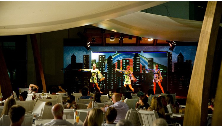 Louis Imperial Beach, Кипр