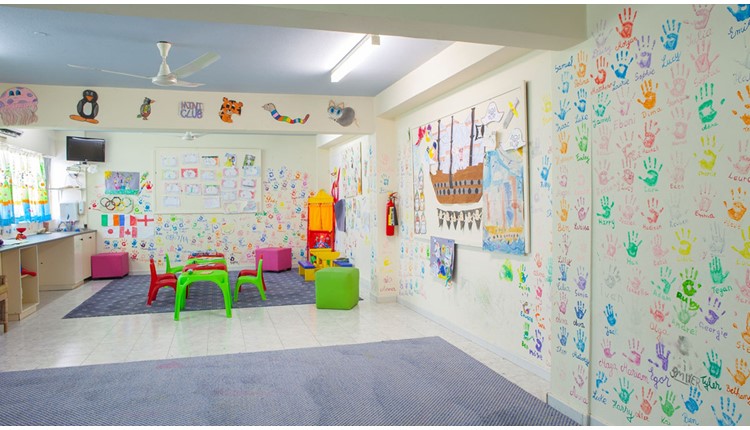 Louis Imperial Beach, Кипр