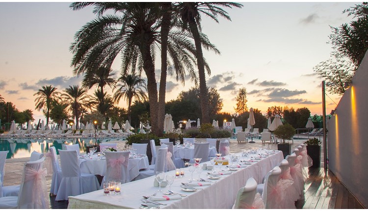 Louis Imperial Beach, Кипр