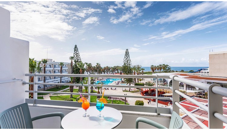 Louis Phaethon Beach - NR, Кипр