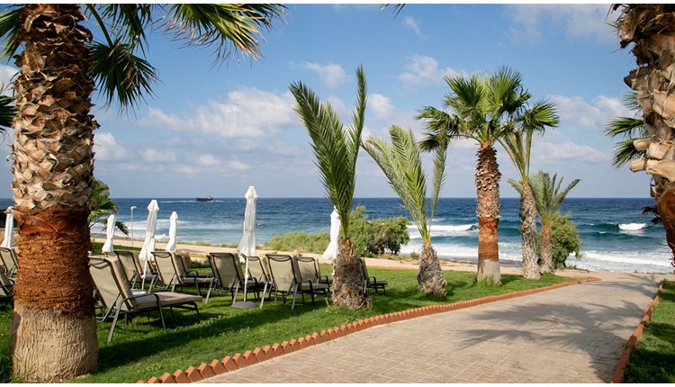 Louis Paphos Breeze - NR , Кипр