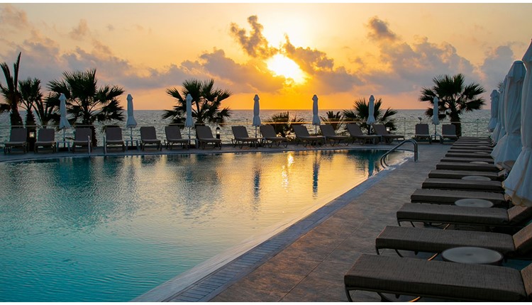 Louis Paphos Breeze - NR , Кипр