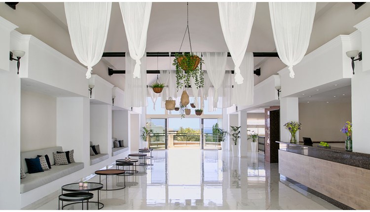 Louis Paphos Breeze - NR , Кипр