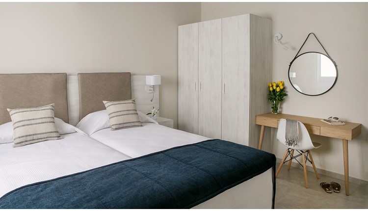 Louis Paphos Breeze - NR , Кипр